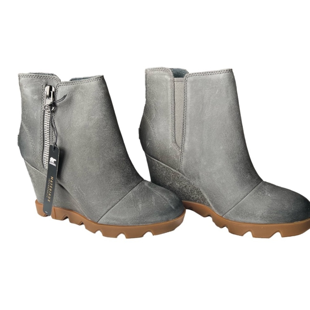 Sorel Joan Uptown zip bootie, size 6